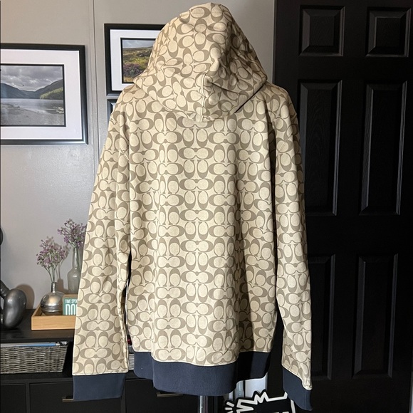 Men’s Coach Signature Hoodie - Picture 2 of 2